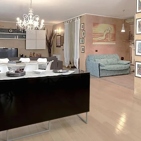 Querce Sleeps 8 Pool Wifi * Valtopina