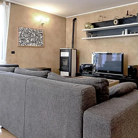 Querce Sleeps 8 Pool Wifi * Valtopina