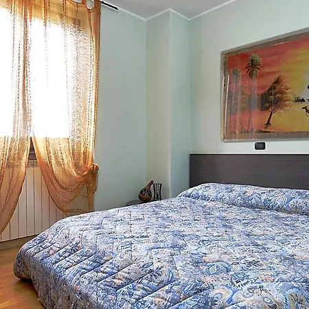 Querce Sleeps 8 Pool Wifi