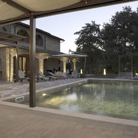 Villa Querce Sleeps 8 Pool Wifi Valtopina