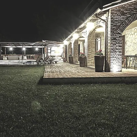 Querce Sleeps 8 Pool Wifi *